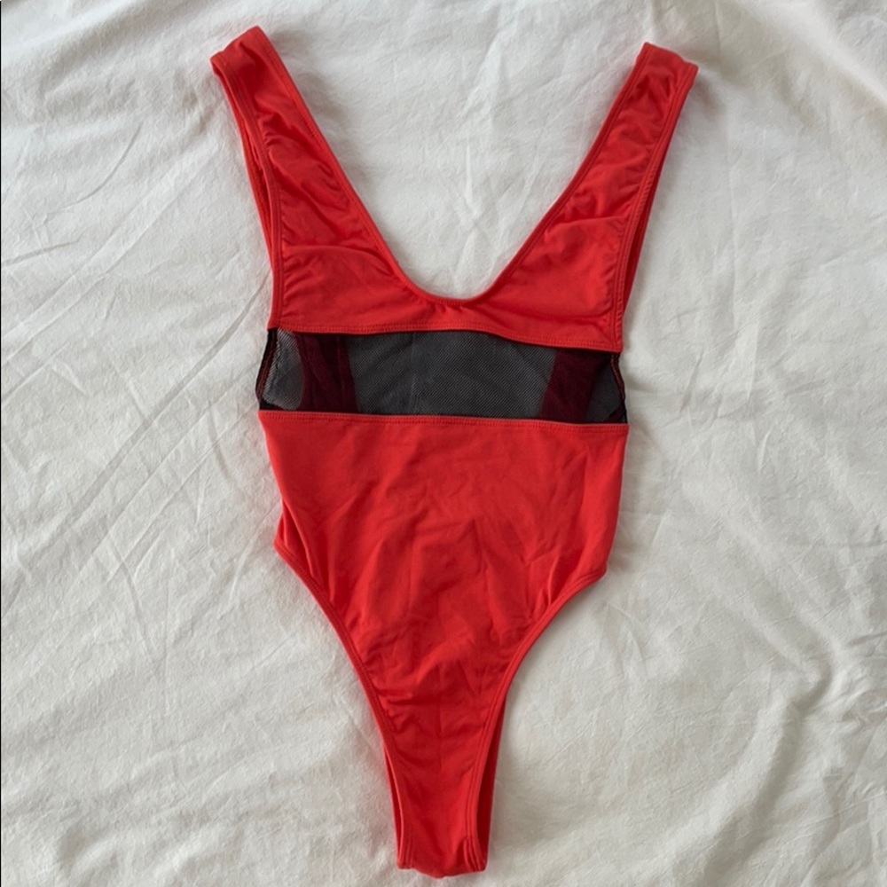 Minimale Animal One Piece